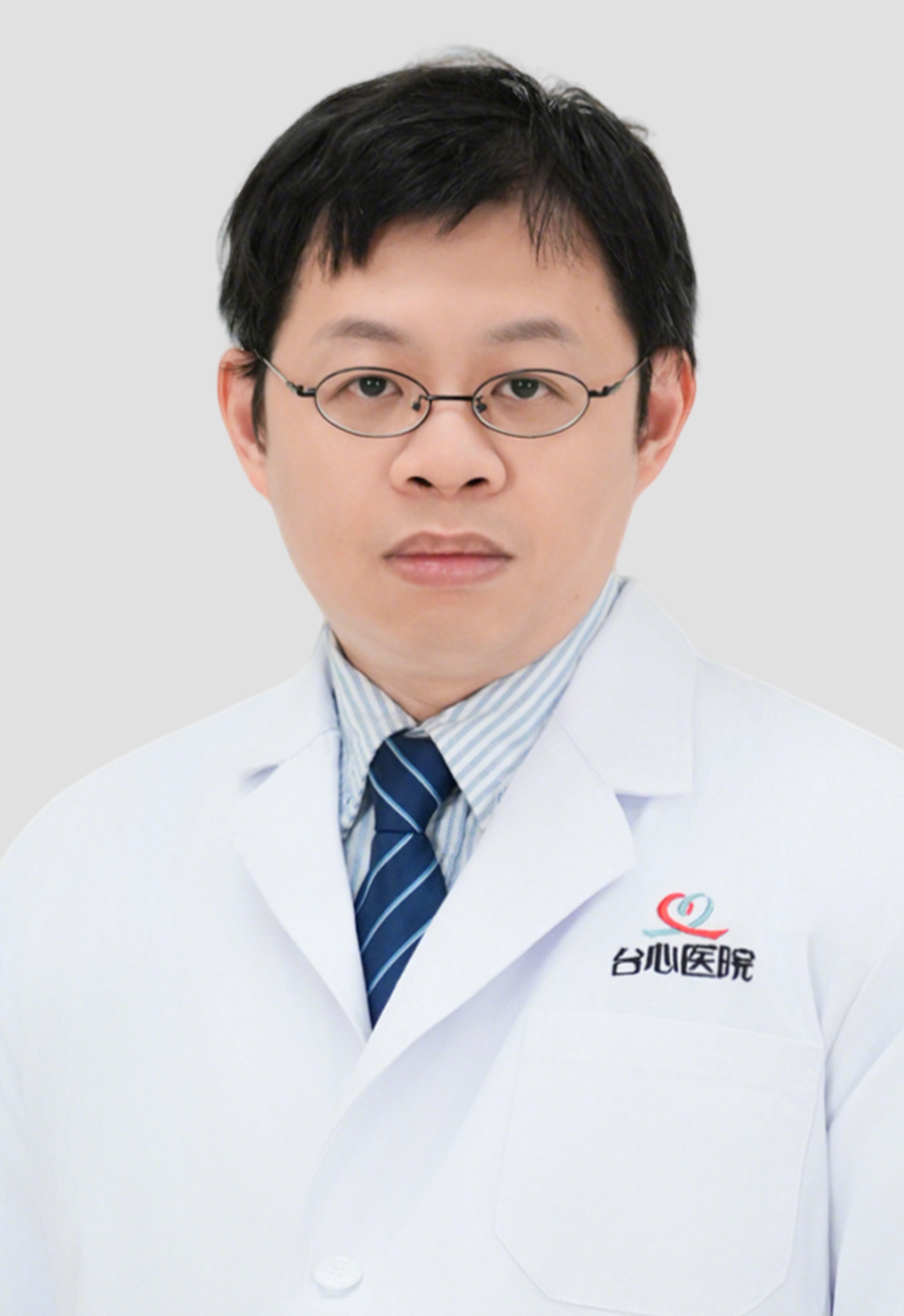  李冠华