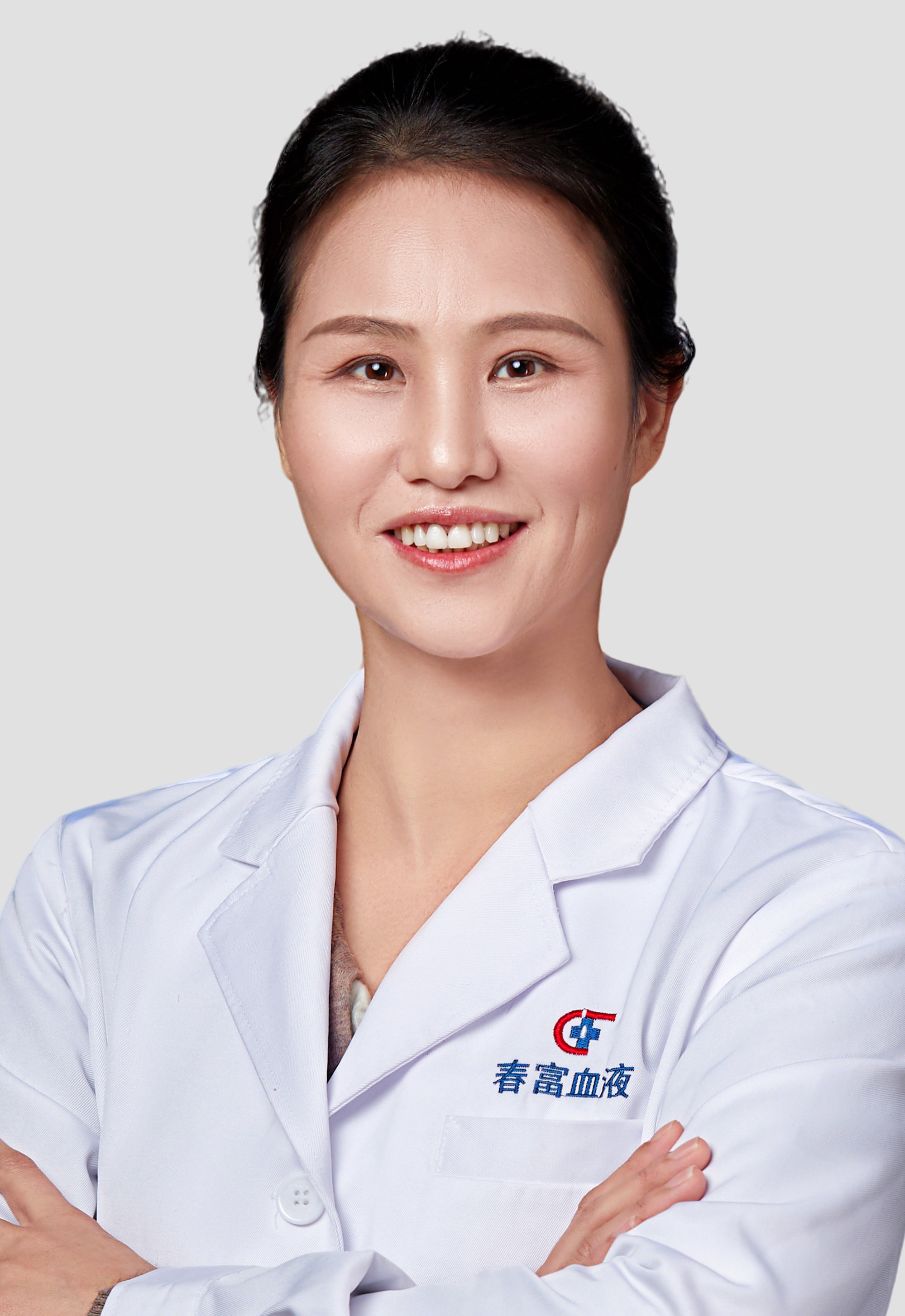 曾员英